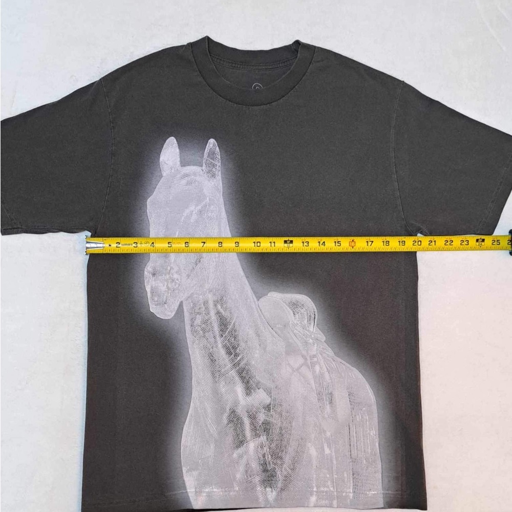 Beyoncé "No Skips - Holographic Hourse" Renaissance Tour OFFICIAL T-Shir… - Picture 3 of 7